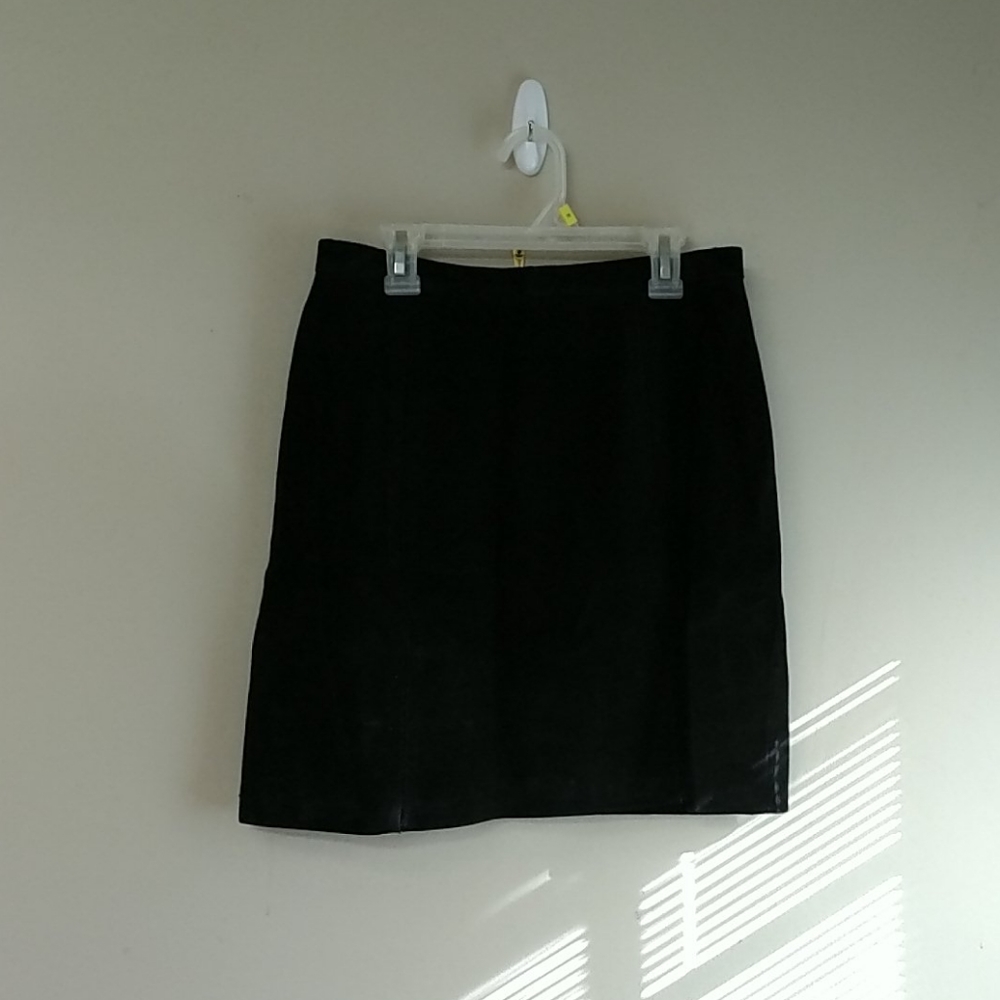 Phoenix Suede Black Skirt